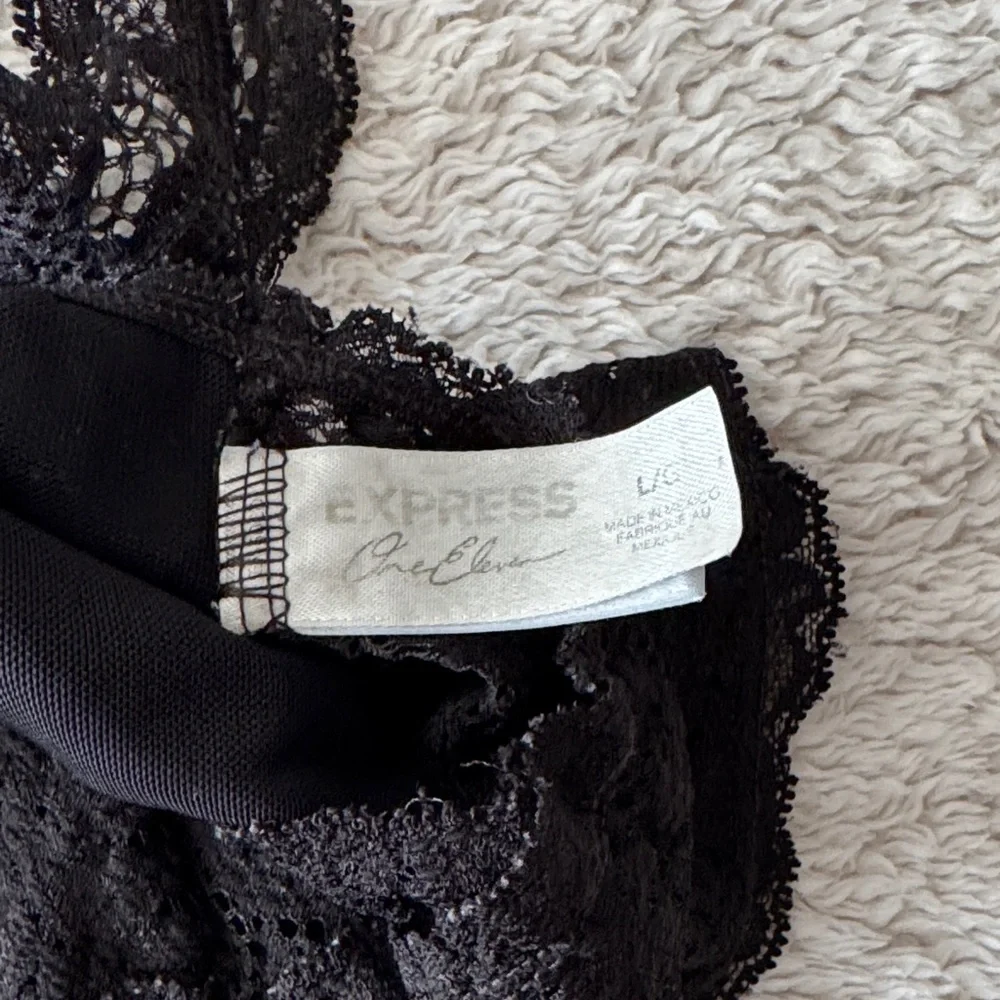 🖤 Express One Eleven Black Lace Racerback Bralette – Women’s Size Large - Picture 7 of 8